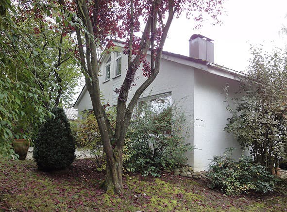 Waldenbuch: Einfamilienhaus mit 8 Zimmern